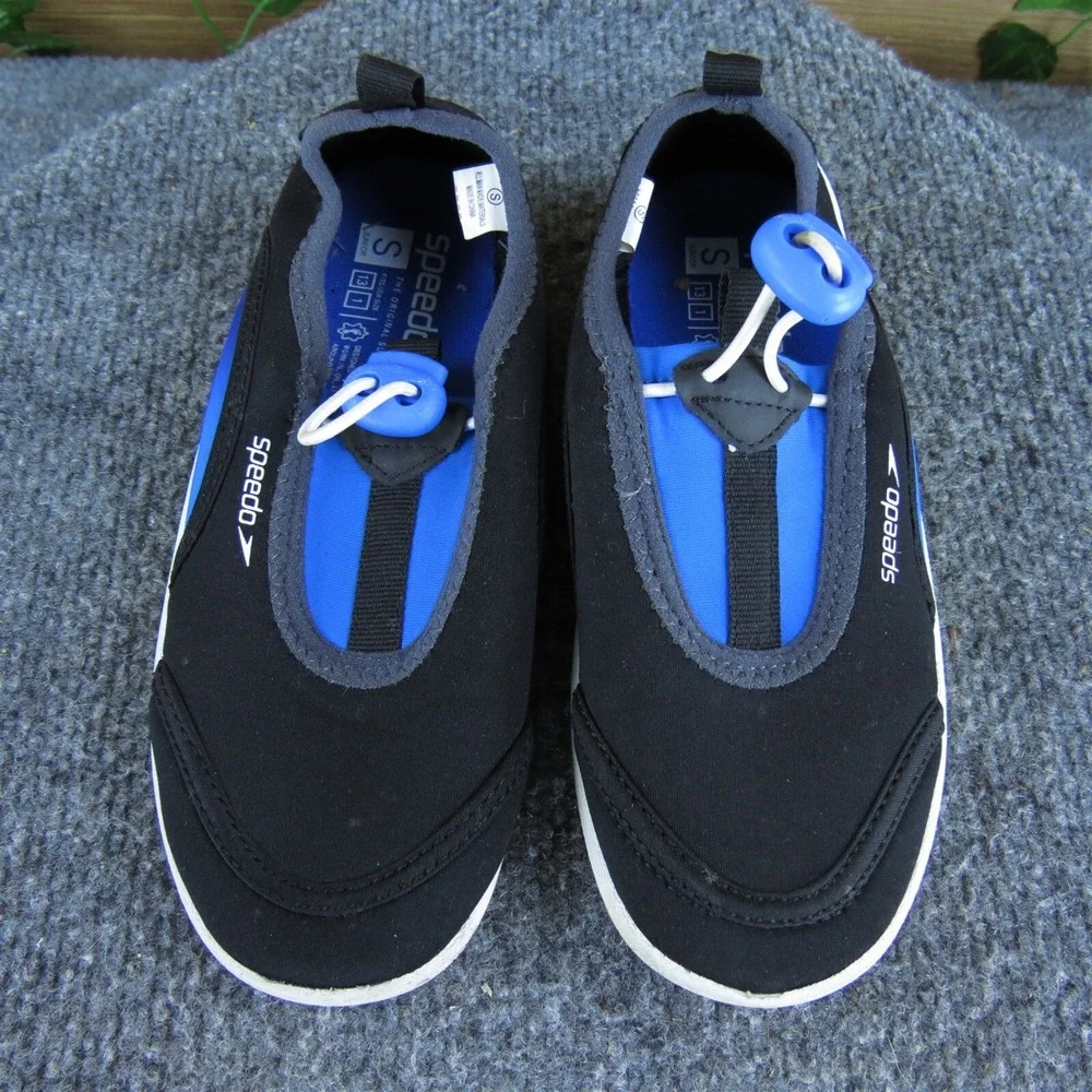 Speedo water shoes